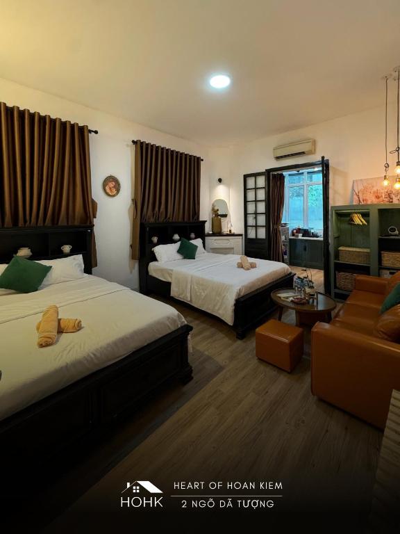 Refined Boutique Studio, Hoan Kiem – Hanoi